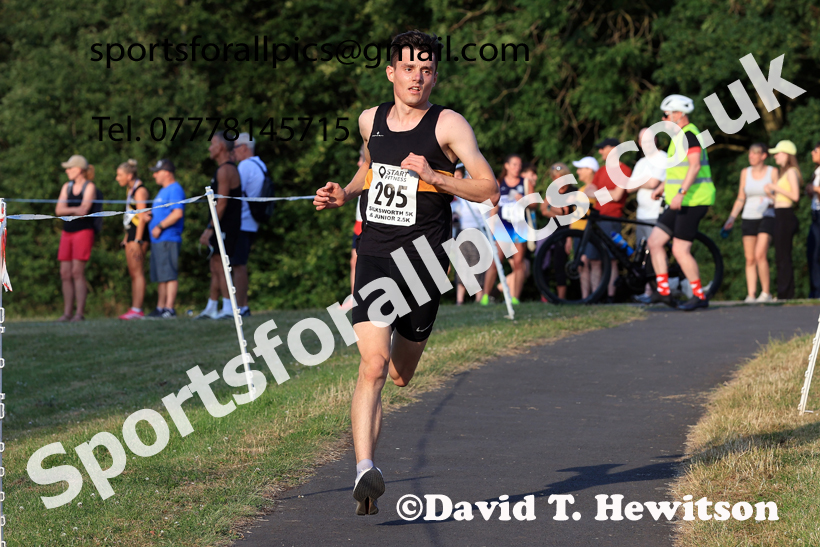 Senior Men and Men V40, 2026 Sunderland 5k, Silksworth, Sunderland. Photo: David T. Hewitson/Sports for All Pics